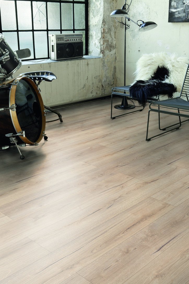 Ламінат Kaindl Дуб EVOKE SANDOLO K4425 32 клас 8 мм